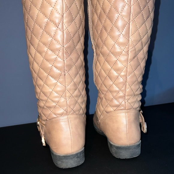 Tan quilted pattern boots size 8 1/2 👢 - Picture 11 of 14